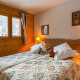 s�sz�ll�s: Le Hameau du Rocher Blanc